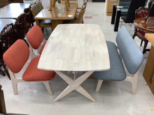 ダイニング4点セットのニトリ