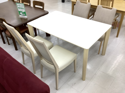 テーブルのダイニング5点セット