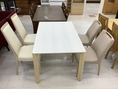 ダイニング5点セットのkarimoku