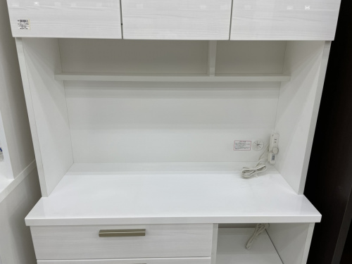 レンジボードの食器棚