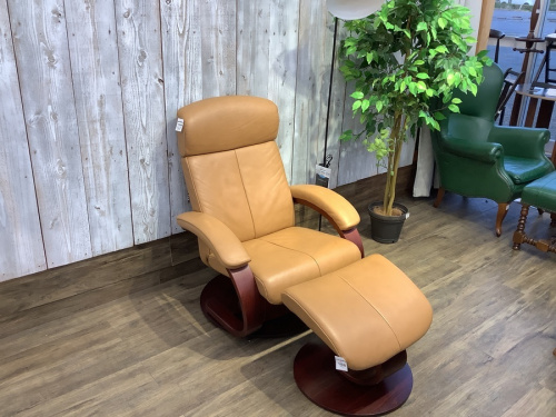 中古家具のリクライニングソファ