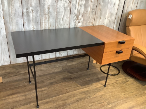 デスクの特選家具