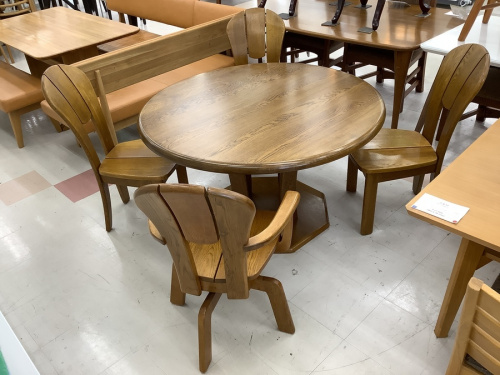 テーブルのダイニング3点セット