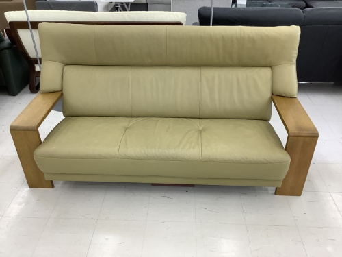 3人掛けソファーのkarimoku