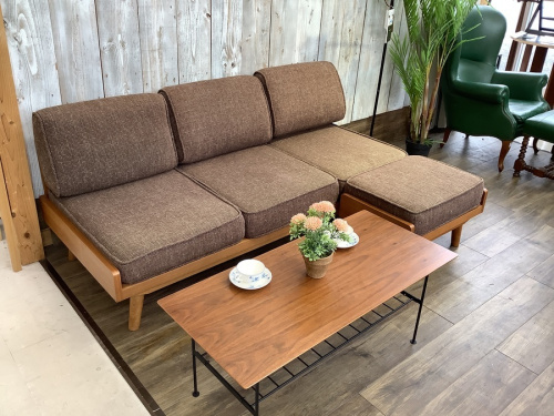 中古家具のソファ