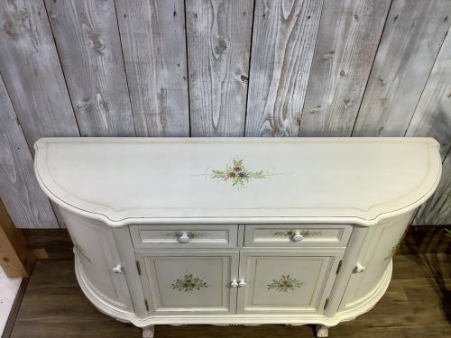 キャビネットの姫系家具