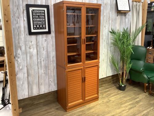 北欧のキャビネット