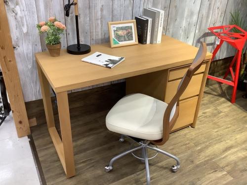 中古家具　の机