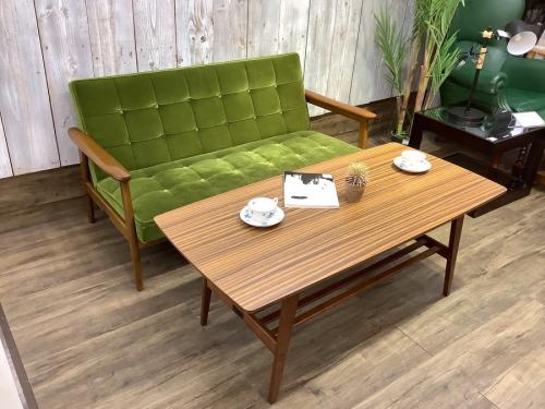 中古家具のソファ