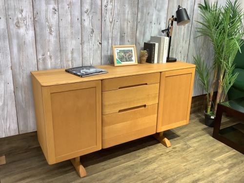 中古家具 のサイドボード