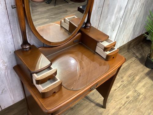 カンティーニュ