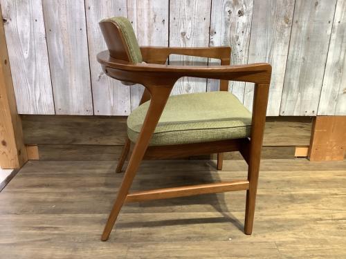 ACME Furnitureのアクメファニチャー