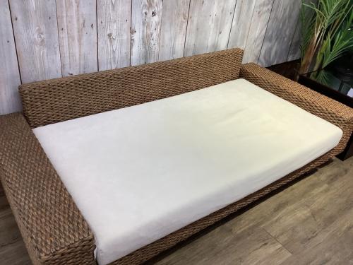 特選家具のソファ