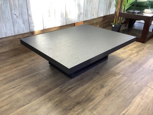 センターテーブルのテーブル