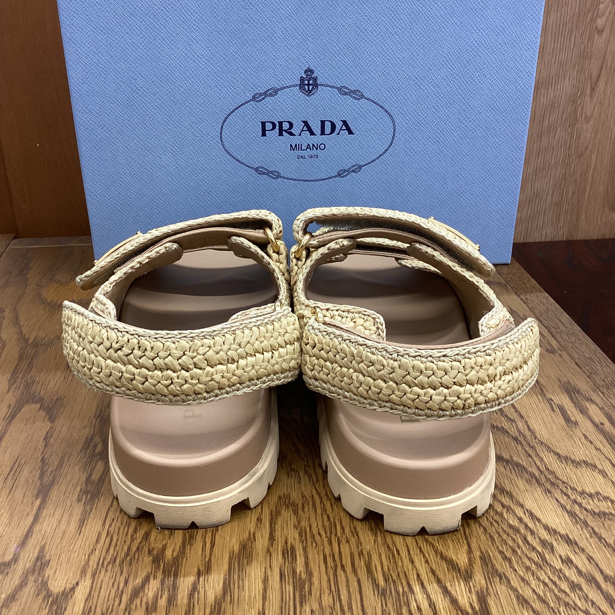 PRADA（プラダ）のサンダルが入荷しました！！｜2025年06月26日