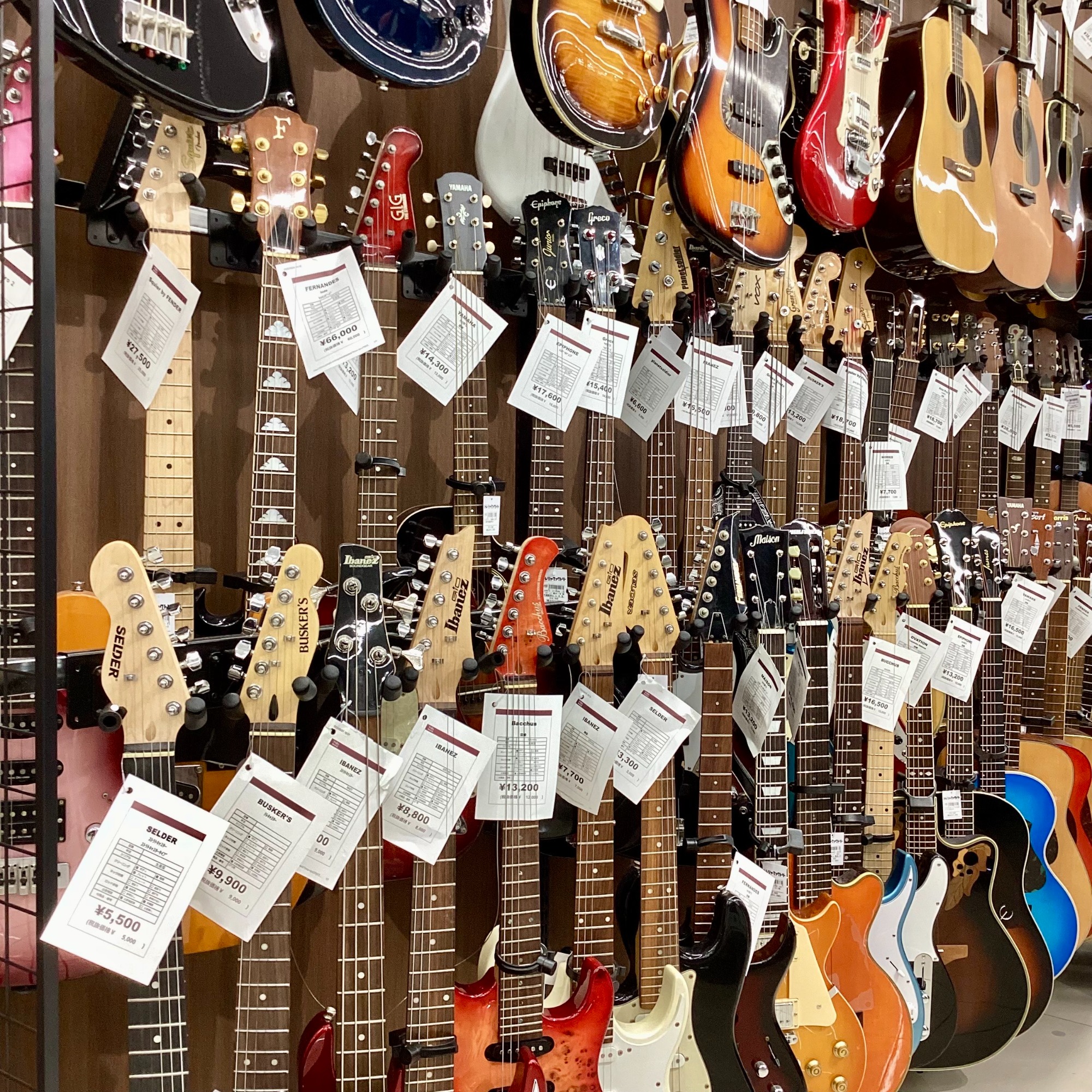 YUICHI IMAIのアコースティックギターを入荷いたしました