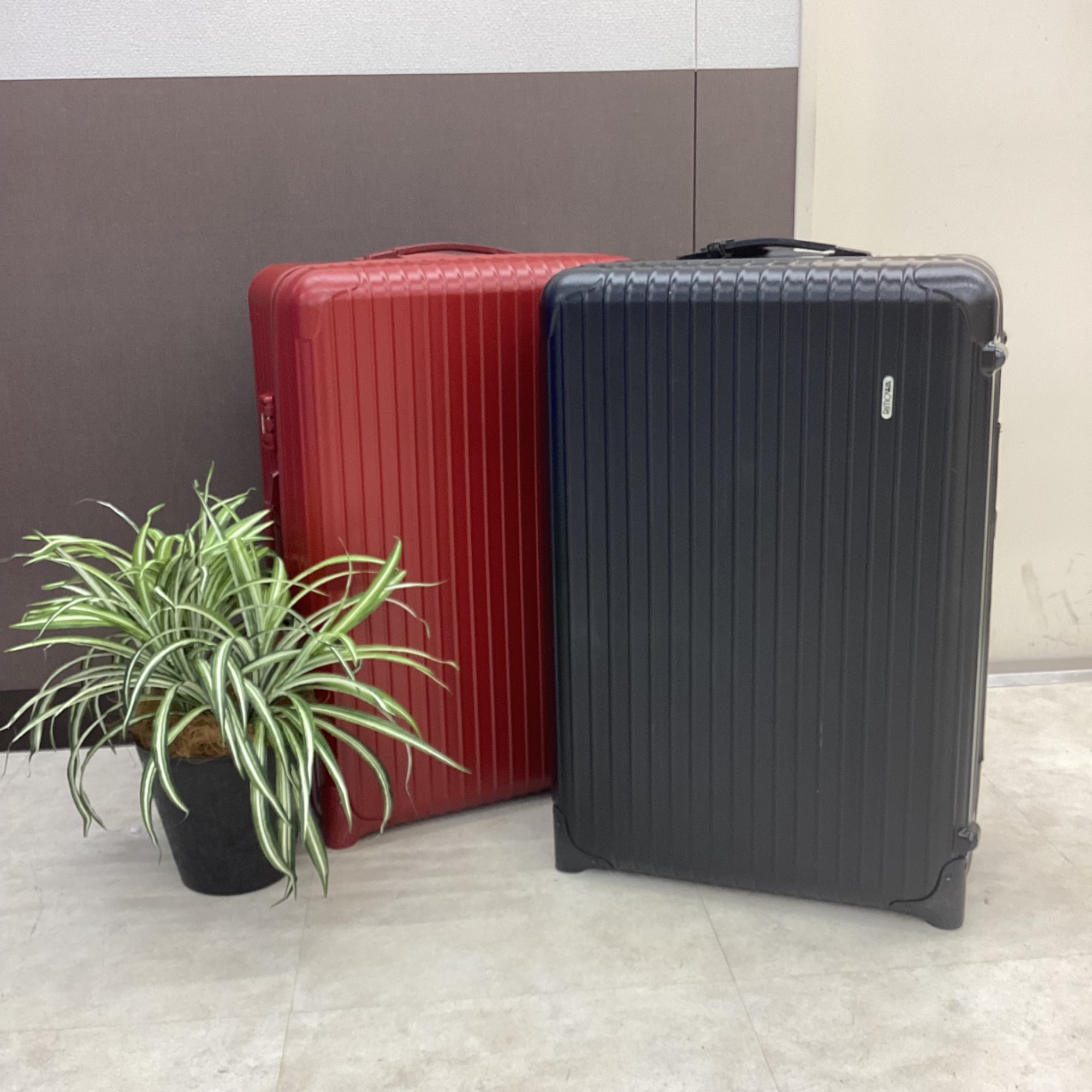 Rimowaリモワ スーツケース サルサ 35L RIMOWA(リモワ)のスーツケース”サルサシリーズ” 2点 入荷いたし