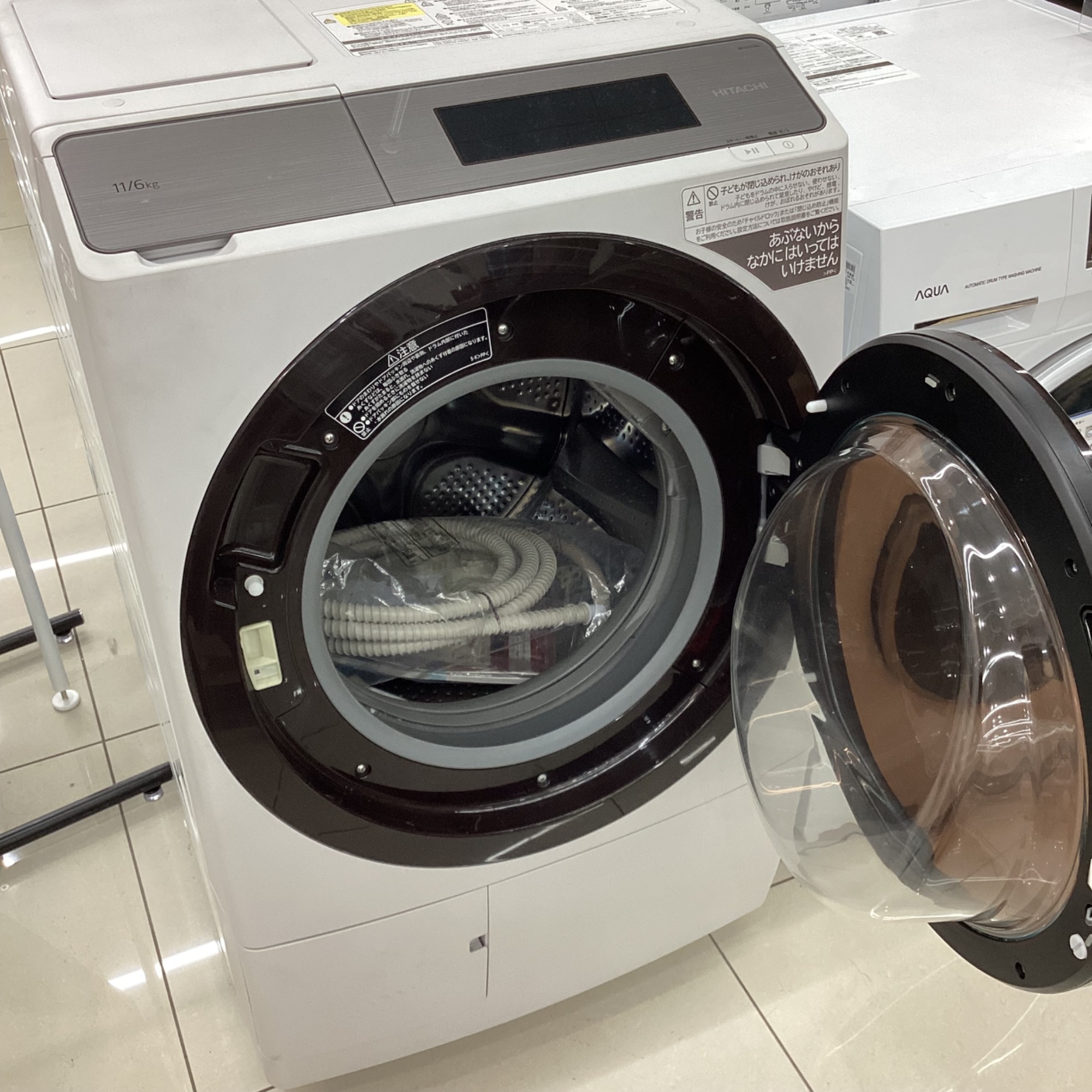 HITACHI ドラム式洗濯乾燥機とAQUA ドラム式洗濯機の2点が入荷