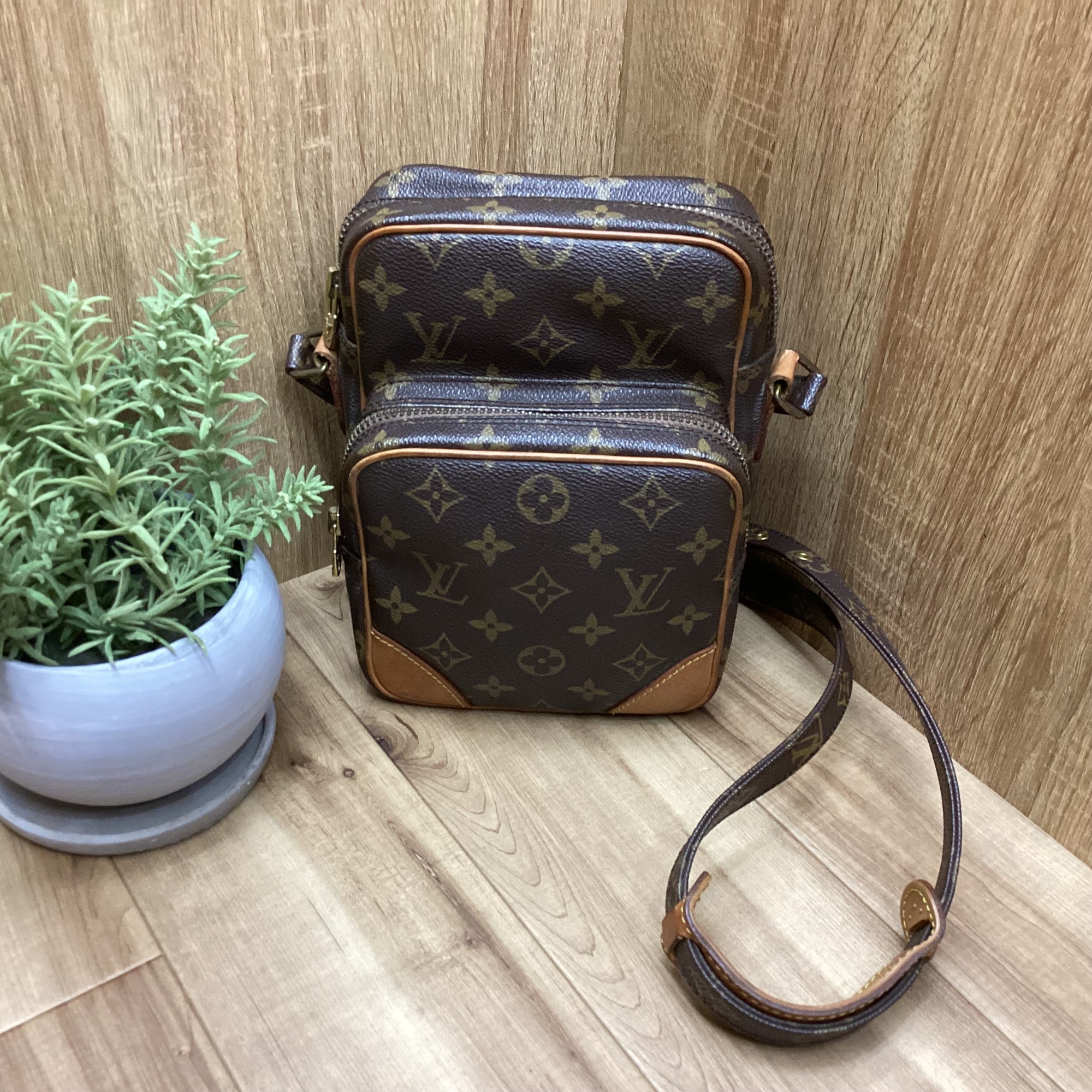 ルイヴィトン　アマゾン　080240625 2171242 LOUIS_VUITTON(ルイ・ヴィトン) のアマゾン が入荷いたしました