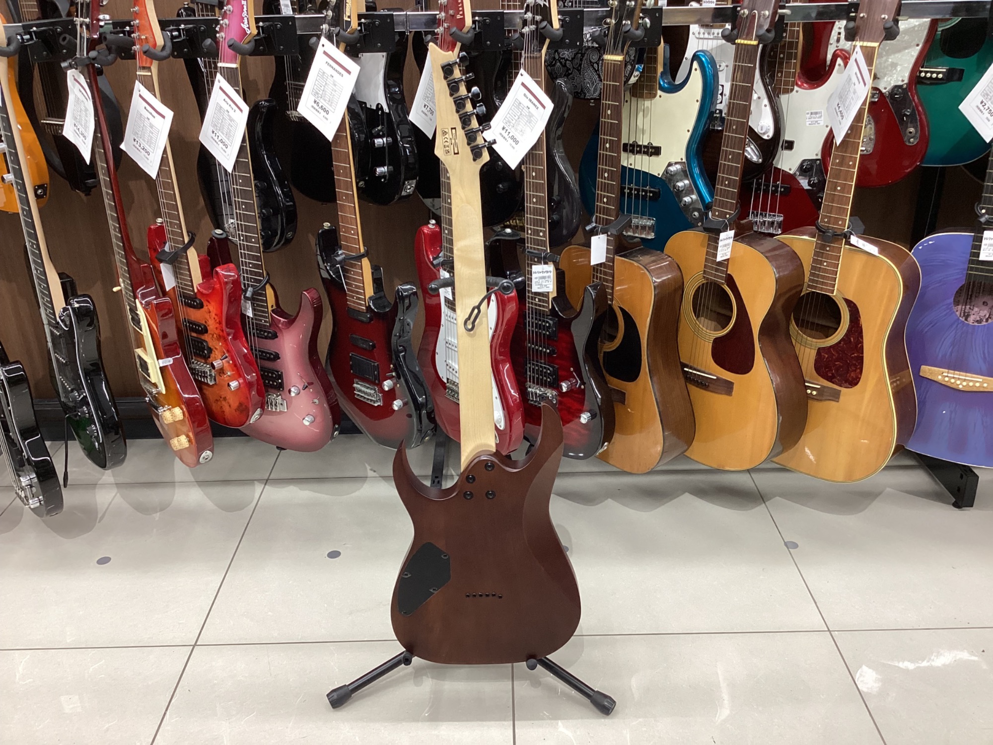 Ibanez GIO レッド系エレキギター♡最終値下げです♫早いもん勝ち♫ Ibanez GIO レッド系エレキギター♡最終値下げです♫早いもん