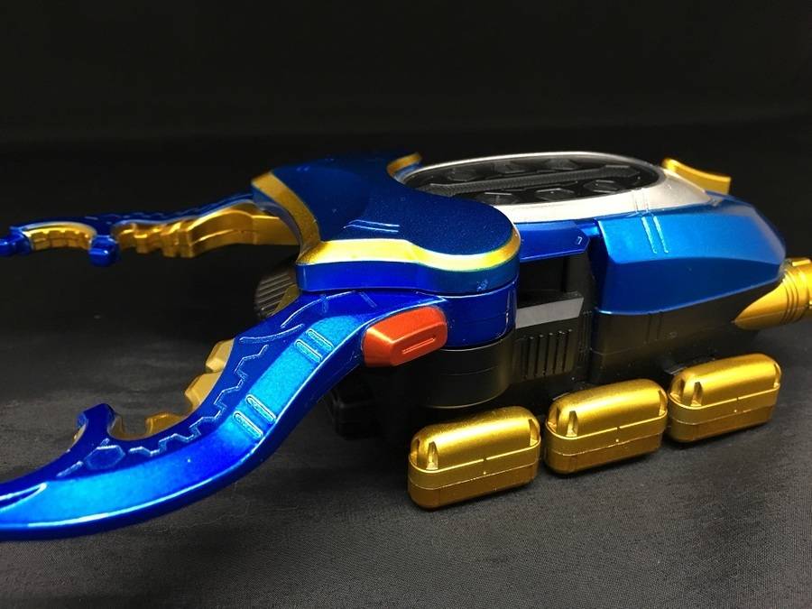大人の為のCSMシリーズ！仮面ライダーカブト変身ベルトの入荷
