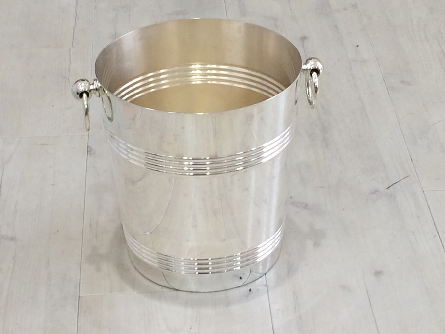 Christofle（クリストフル）のワインクーラーのご紹介です