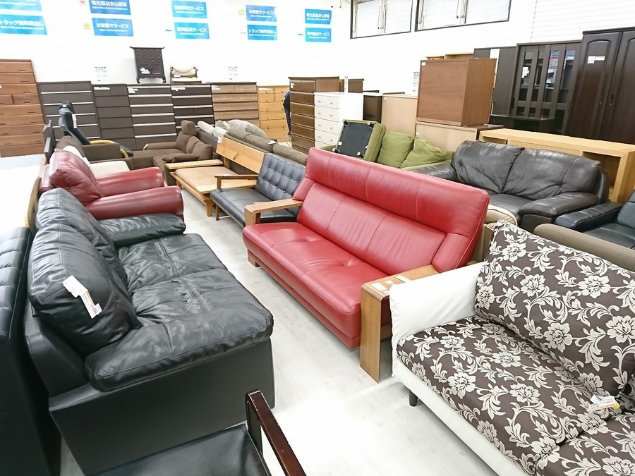 おすすめソファ2点の紹介です！家具を買うならトレファク堺福田店！ [2019.05.20発行]｜リサイクルショップ トレジャーファクトリー堺福田店