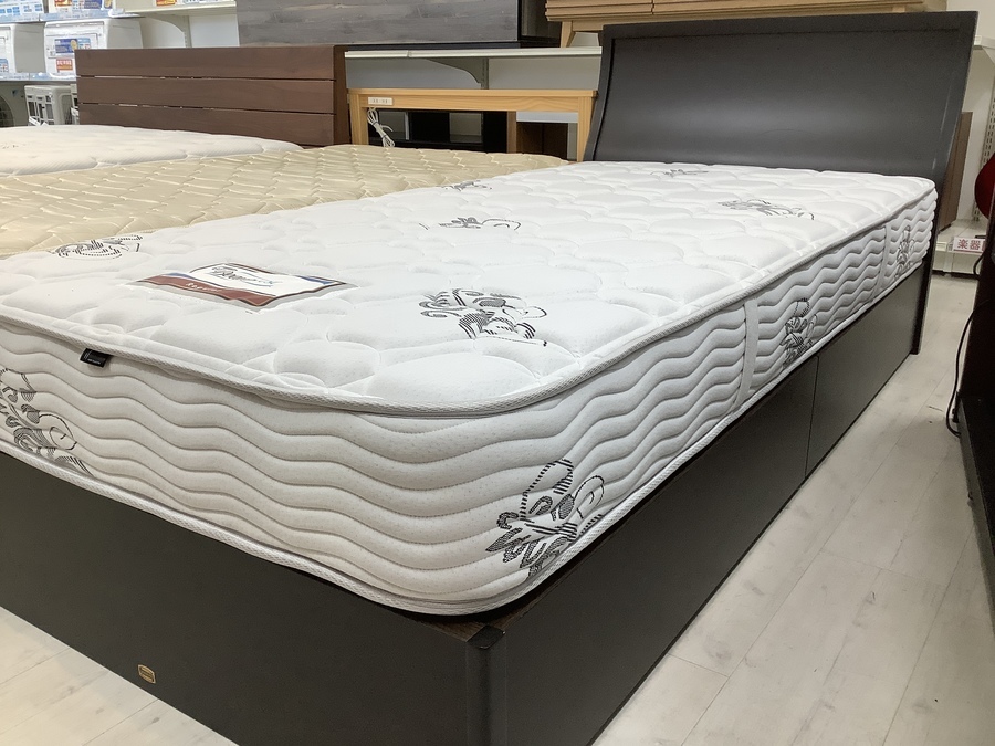 【トレファク摂津店 店頭限定】 simmonsのセミダブルベッド入荷致しました！ シモンズ 】電動リクライニングセミダブルベッド シムレスト 5.5