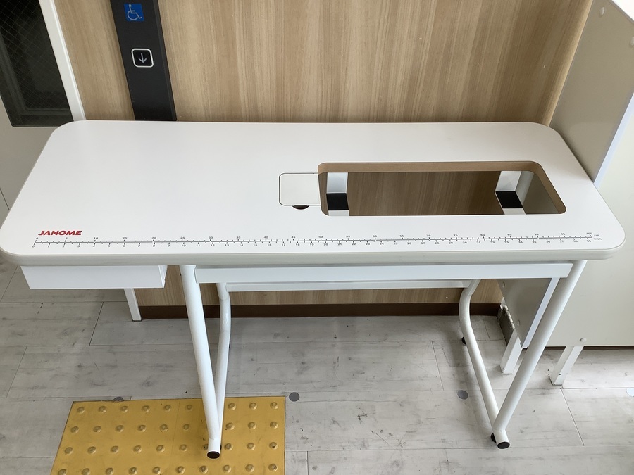 JANOME/ ジャノメ】スタンドミシンテーブルが新入荷！【堺福田店