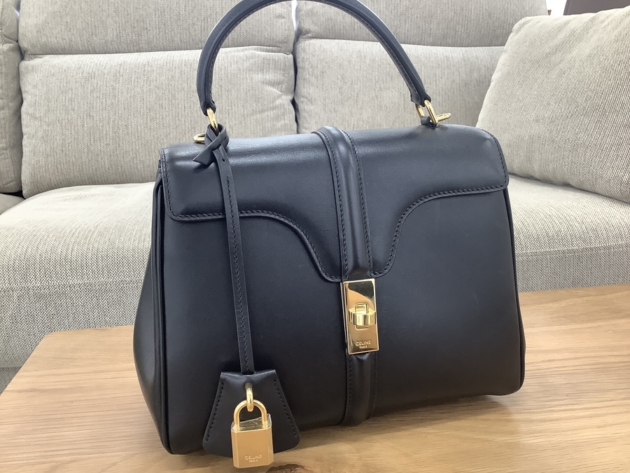 CELINE（セリーヌ）16（セーズ）です♪【堺福田店】 [2021.07.06発行]｜リサイクルショップ トレジャーファクトリー（トレファク