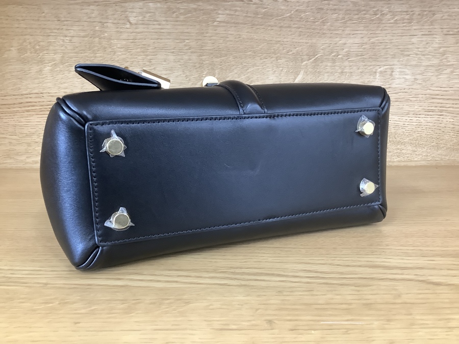 CELINE(セリーヌ)16(セーズ)です♪【堺福田店】|2021年07月 CELINE(セリーヌ)16(セーズ)です♪【堺福田店】|2021年07月