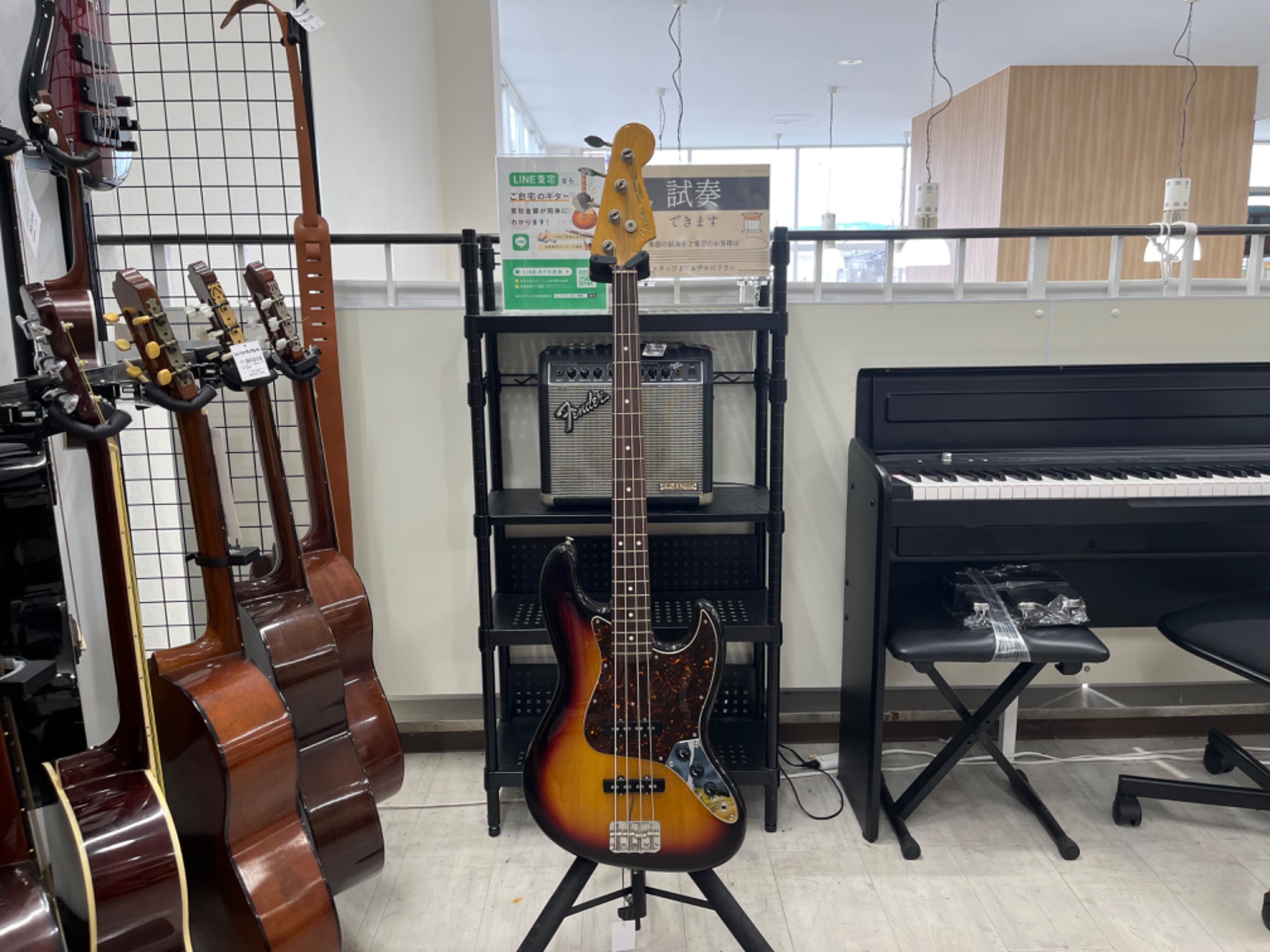 FenderJapan フェンダージャパン】ジャズベース JB62-83USのご紹介