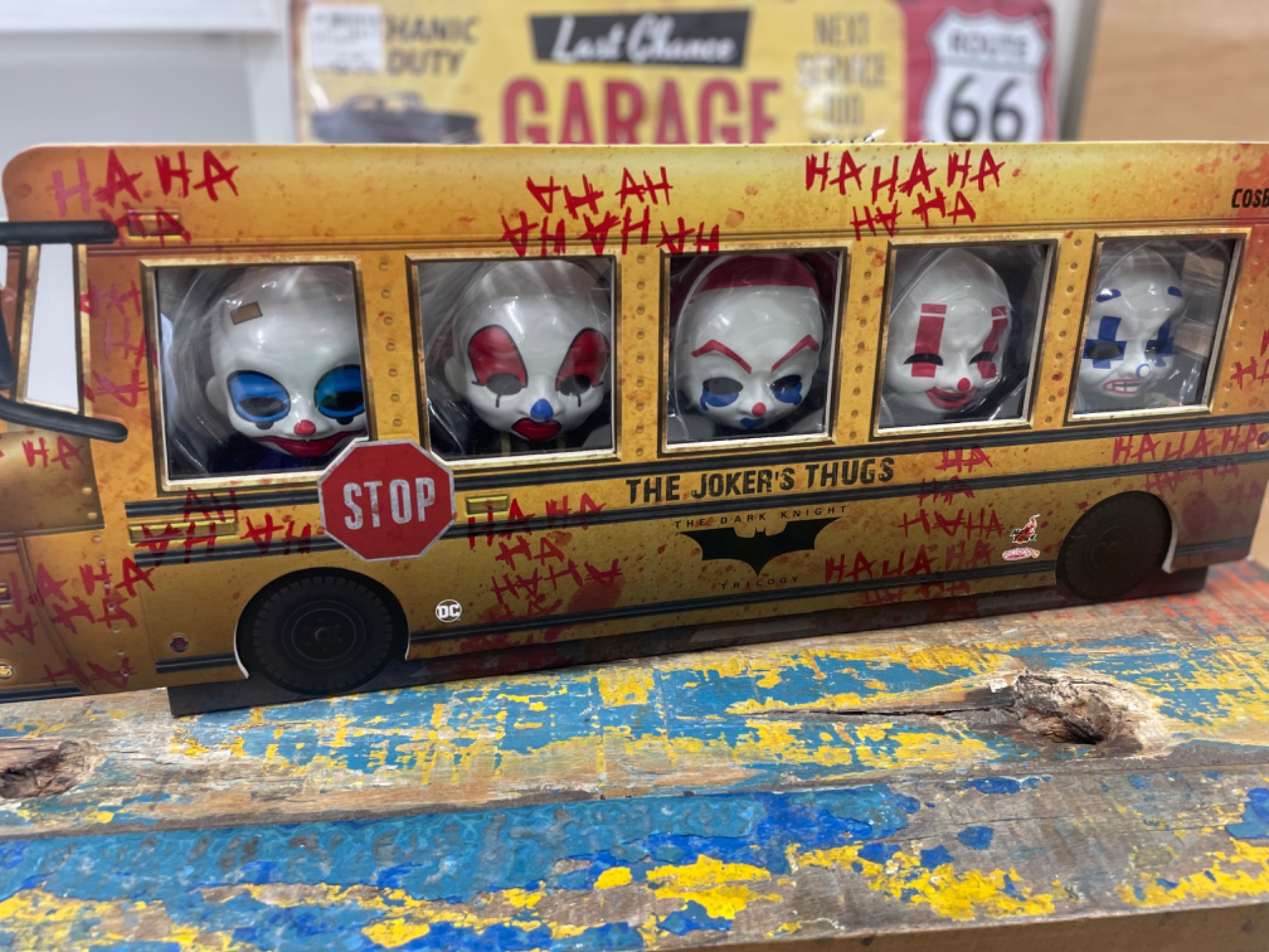 HOT TOYS】パッケージも飾りたい！コスベイビー ジョーカーの銀行強盗