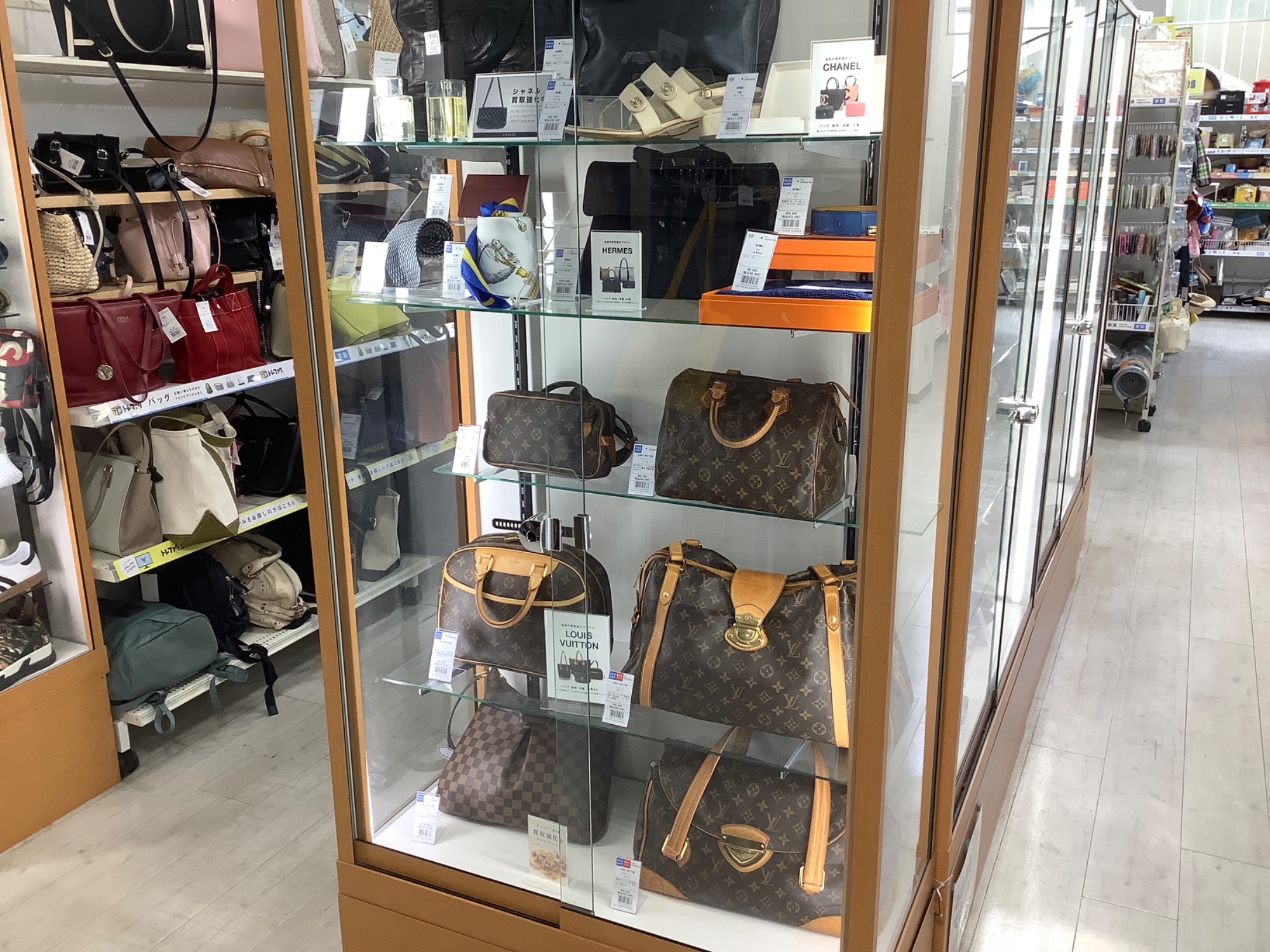 人気ブランド【LOUIS VUITTON(ルイ ヴィトン)】のヴェニスGM入荷