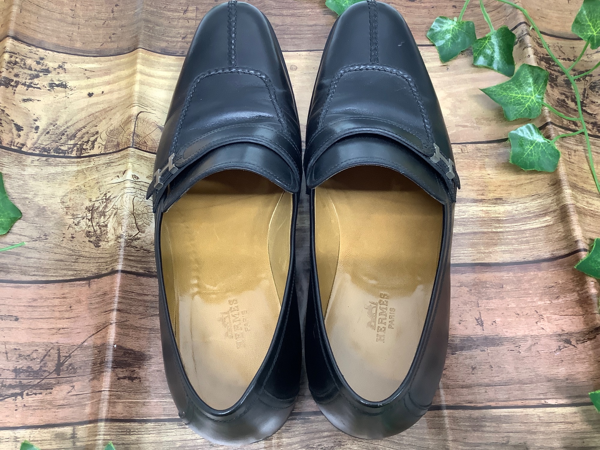 新入荷のHERMES(エルメス) レザーシューズをご紹介｜2025年06月09日