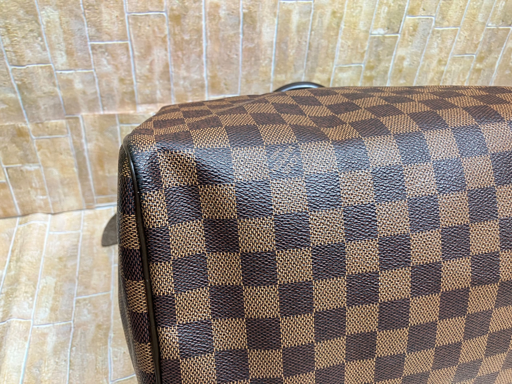 レア　LOUIS VUITTON ダミエ柄 秋に向けてダミエ柄のハンドバックいかがですか【LOUIS VUITTON