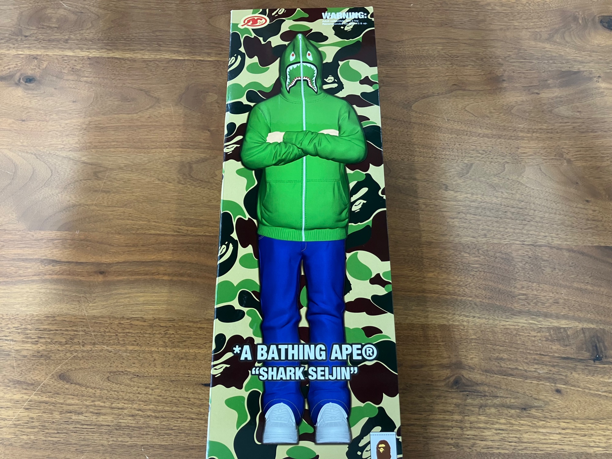 【nocta@ 】APE シャークフィギュア　アベイシングエイプ A BATHING APE /アベイシングエイプ】シャーク星人 フィギュアが