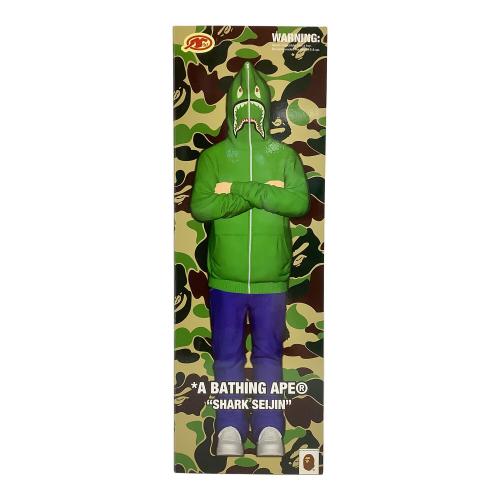 A BATHING APE /アベイシングエイプ】シャーク星人 フィギュアが