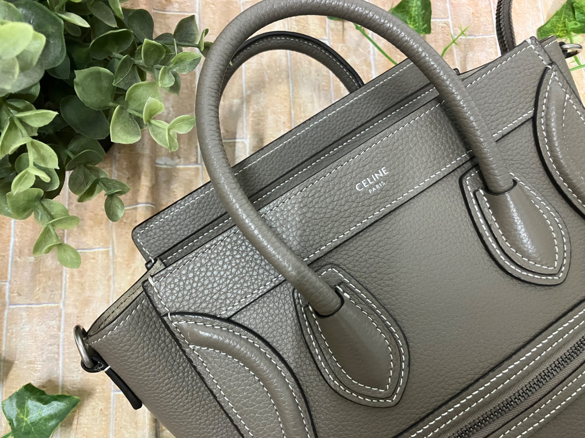 CELINE ショルダーバッグ 送料込【CELINE】TEEN TRIOMPHE BAG ショルダーバッグ (CELINE