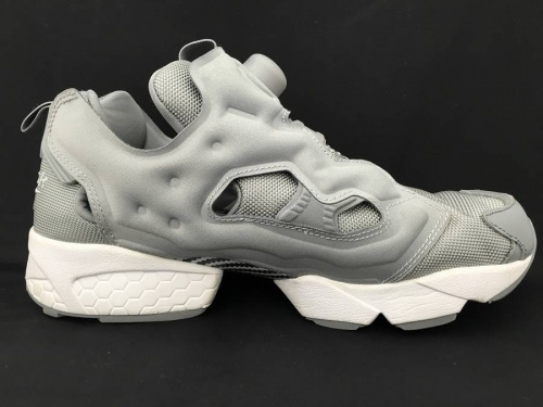REEBOK　リーボックのポンプフューリー
