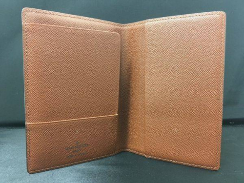 パスケースのルイヴィトン(LOUIS VUITTON)