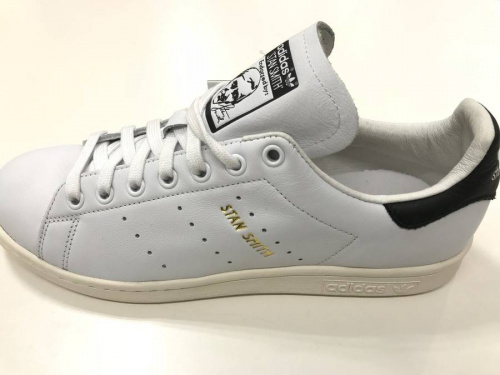アディダス(adidas)の買取 堺