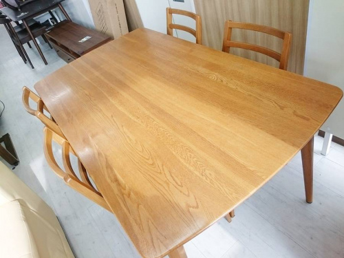 家具のダイニング