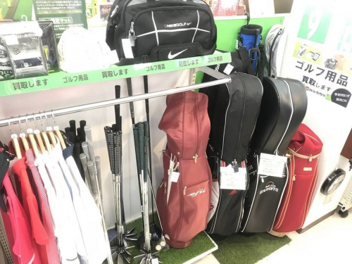 スポーツ用品のゴルフ