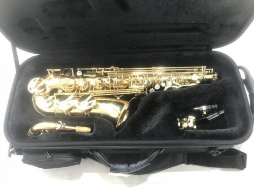楽器のサックス