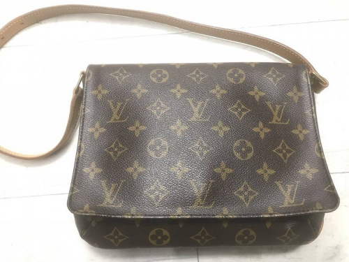 ¥ë¥¤¥ô¥£¥È¥ó¡ÊLOUIS VUITTON¡Ë¤ÎÇã¼è¡¡ºæ