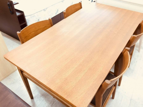 家具のダイニングセット