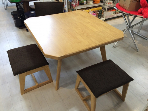 家具のダイニングセット