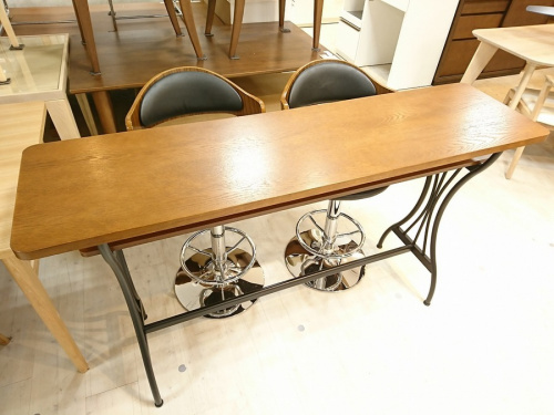 家具のカウンター