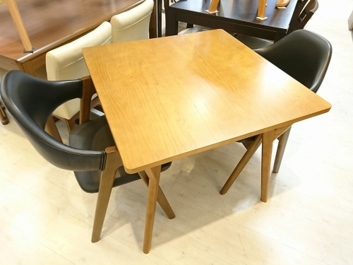 家具のダイニングセット